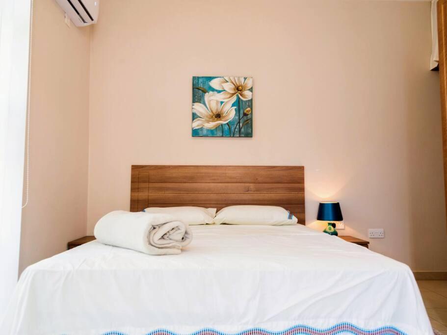מרססקלה Sea Views Apartment-Wifi-Sleep 5 מראה חיצוני תמונה